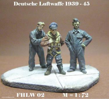 German Pilot and Ground Crew 1943 