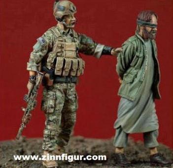Forces spéciales avec un taliban capturé 